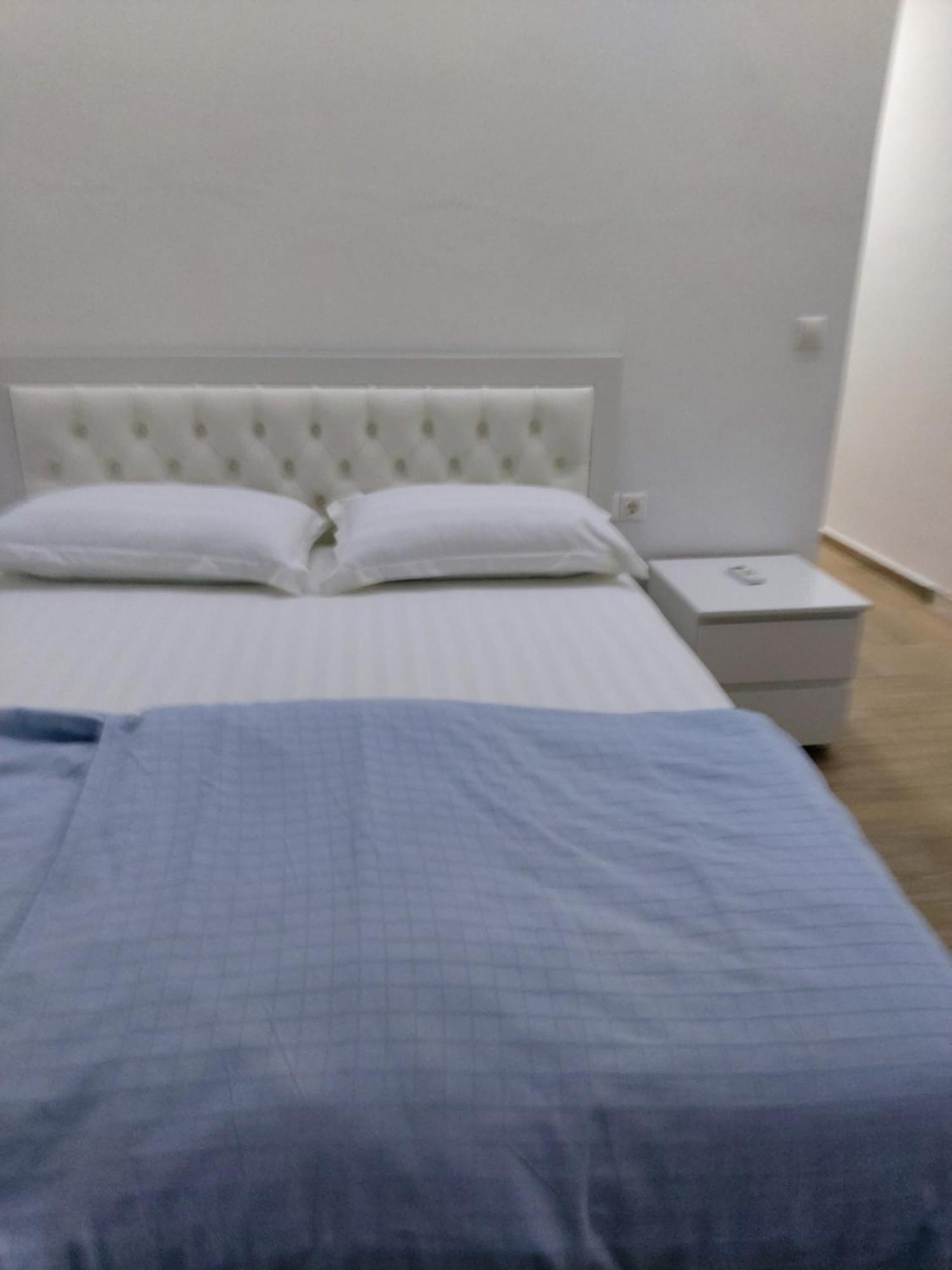 Spacious Apartment Near The Beach Saranda Extérieur photo